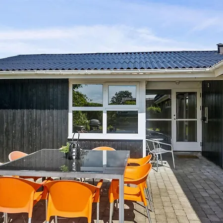 Wrage - From The Sea By Interhome